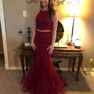 Maroon/red 2 piece mermaid fit prom dress